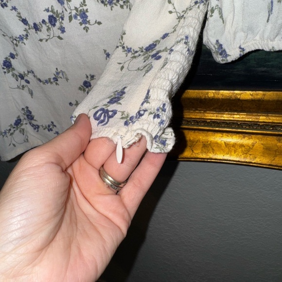 Reformation Ditsy Floral Smocked Sweetheart Puff Sleeve Top Size 12 Used - Picture 4 of 7